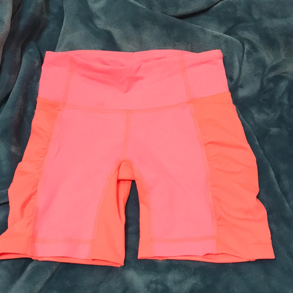 Lululemon pink spandex